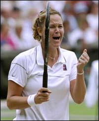 Lindsay Davenport clinches victory