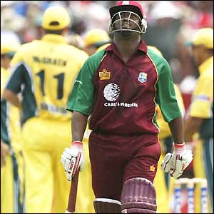 Brian Lara looks to the heavens after being dismissed