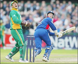 Trescothick is caught behind for 60 runs