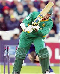 Graeme Smith is bowled by James Anderson for 22