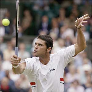 Mark Philippoussis on his way to winning the first set 