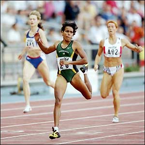 Freeman takes the gold medal in the 1999 World Championships in Seville