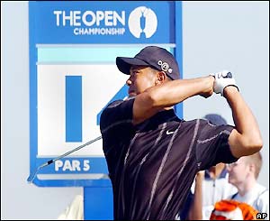 Tiger Woods in practice at Sandwich