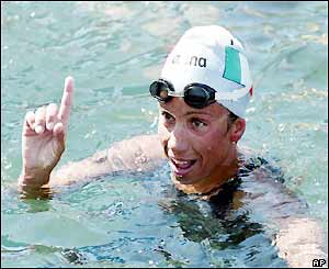 Valli celebrates gold in the 10K women's swim