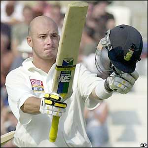 Herschelle Gibbs celebrates reaching his century at The Oval