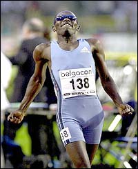 Kenya's Wilfred Bungei celebrates winning the 800m 