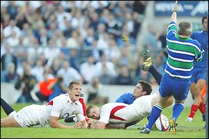 Ben Cohen (centre) scores England's first try