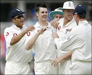 Anderson celebrates dismissing Herschelle Gibbs for 9