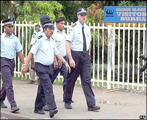 Combined Australian and Solomons police patrol 
