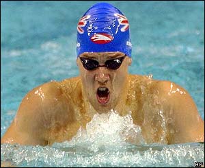Britain's Ian Edmond swims to a silver medal in the men's 200 metre breaststroke 