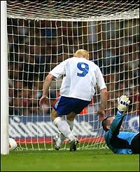 Mikael Forssell heads home Finland's equaliser