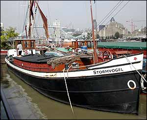 David Kew's boat - Stormvogel