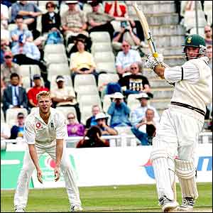 South Africa captain Graeme Smith dishes out some more punishment with the bat