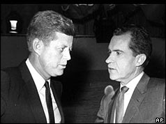 Kennedy and Nixon facing each other