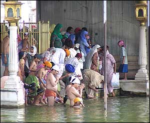 Bathing in Golden Temple waters