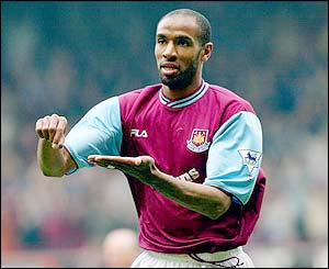 Freddie Kanoute in action for West Ham