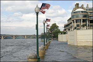Georgetown Harbor with floodgates raised