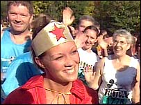 Runner in Wonderwoman outfit