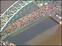 Athletes crossing Tyne Bridge
