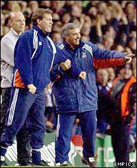 Glenn Hoddle and John Gorman celebrate their side's 5-1 win over Chelsea in the 2002 Worthington Cup semi-final