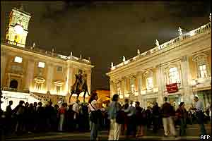 People queue to enter the Museum Capitolini at Piazza del Campidoglio in Rome