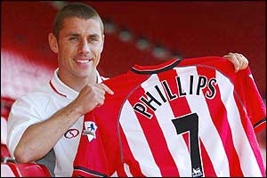 Kevin Phillips leaves Sunderland and rejoins Southampton in a �3.25m deal