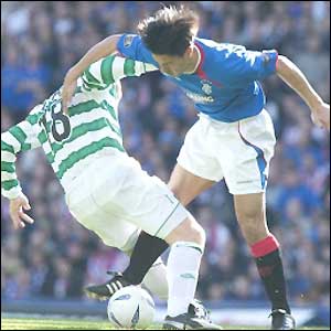 Mols and Lennon tangle in a lacklustre first half hour