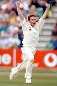 James Kirtley celebrates dismissing Kallis caught behind