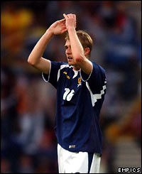 Darren Fletcher salutes the fans 