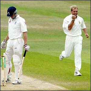 Kallis takes the wicket of Flintoff