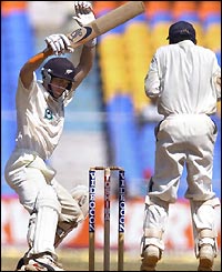 Kiwi Lou Vincent gets back in his crease