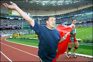 Gold medal joy for Belarus' Ivan Tikhon