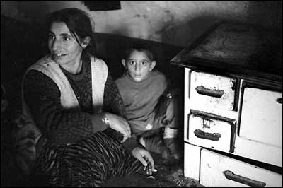 Dzevdet's family. Photo: ICRC/Agnes Montanari