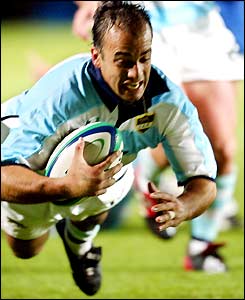 Juan Fernandez Mirandascores the third try for Argentina