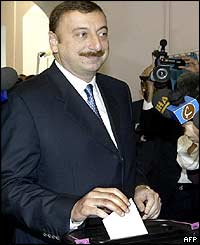 Ilham Aliyev casts his vote