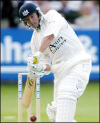  Ian Harvey scores 61 runs off 36 balls 