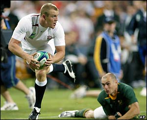 Tindall speeds past the Springboks in the early stages