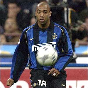 Stephane Dalmat signs a season-long loan with Tottenham