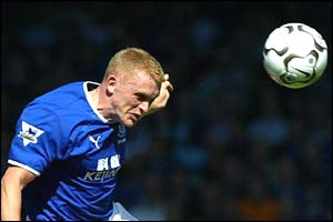 Mark Pembridge joins Fulham from Everton