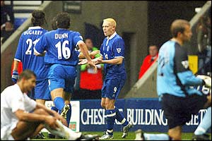 Mikael Forssell celebrates his goal 