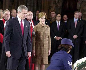 Mr Bush and the first lady at the Tomb of the Unknown Soldier
