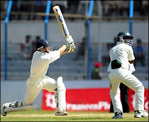 England's Chris Read hits out