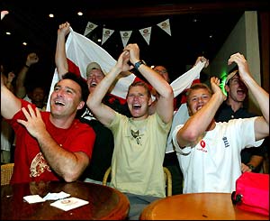 England cricketers Graham Thorpe, Matthew Hoggard and Andrew Flintoff watch the Rugby World Cup final