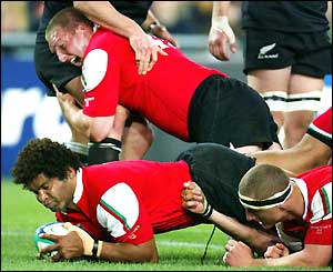 Wales fight back in spectacular style