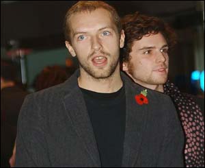 Chris Martin preferred to support his girlfriend Gwyneth Paltrow rather than attend the MTV Europe Awards