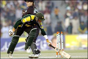 Yasir Hameed and Brendon McCullum