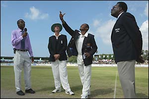 England captain Michael Vaughan (second from left) loses the toss to his counterpart Marvan Atapattu