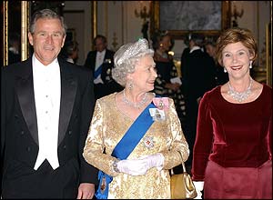 The Queen with George and Laura Bush at Buckingham Palace