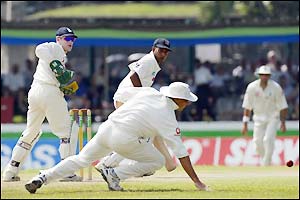 Thilan Samaraweera also resumes at the crease