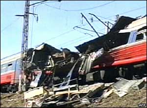 Wreckage of Russian commuter train